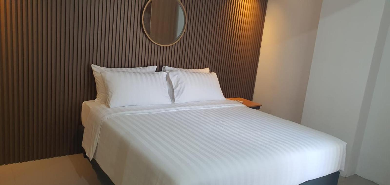 Nemuru Hotel Ciputat Pondokcabe Hilir Εξωτερικό φωτογραφία